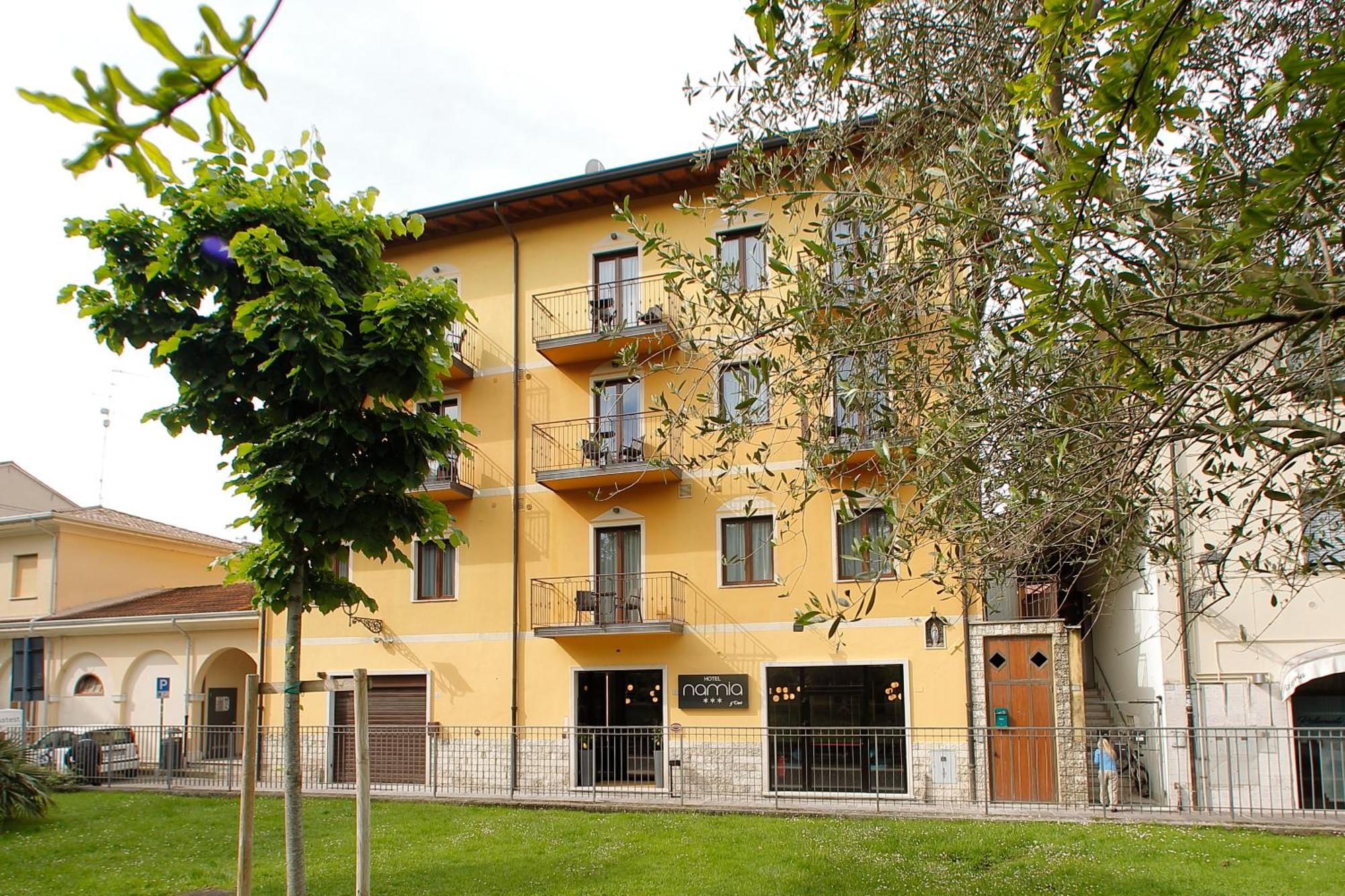 Hotel Namia By Dori Bardolino Extérieur photo