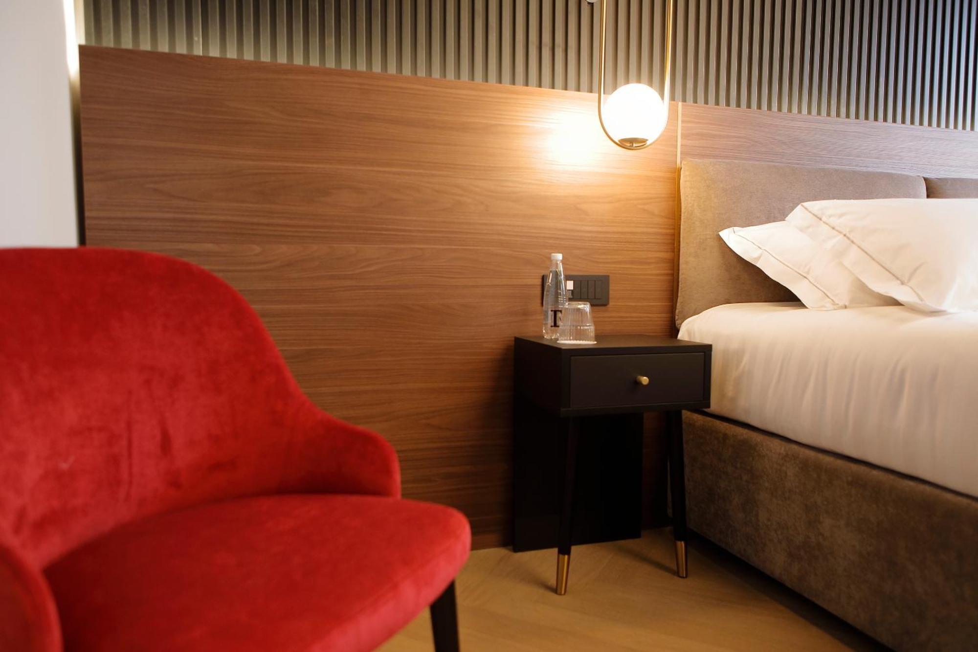 Hotel Namia By Dori Bardolino Extérieur photo