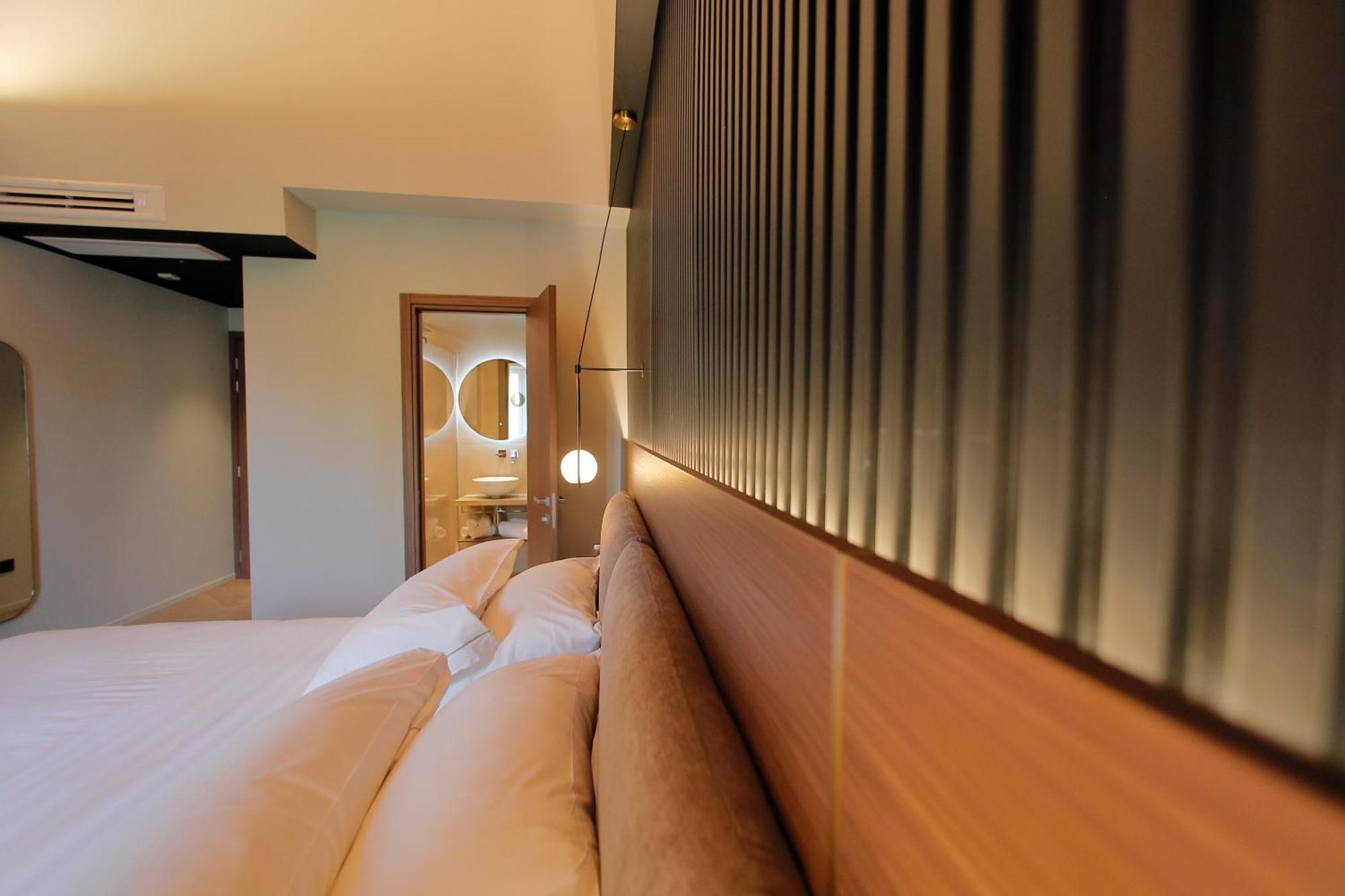 Hotel Namia By Dori Bardolino Extérieur photo